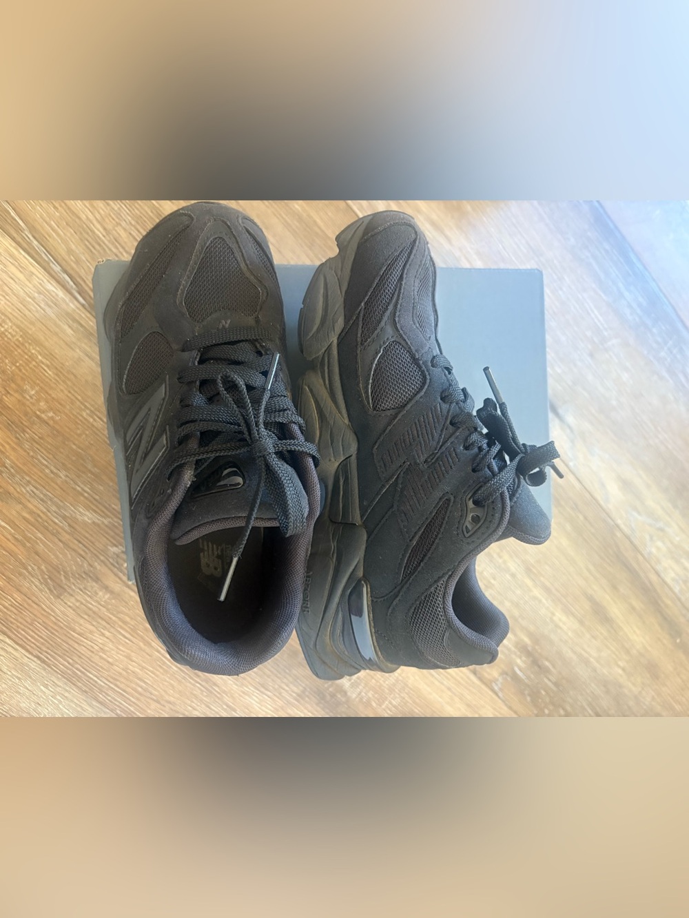 New balance 9060 all black 6Y/ women’s size 8 black cat